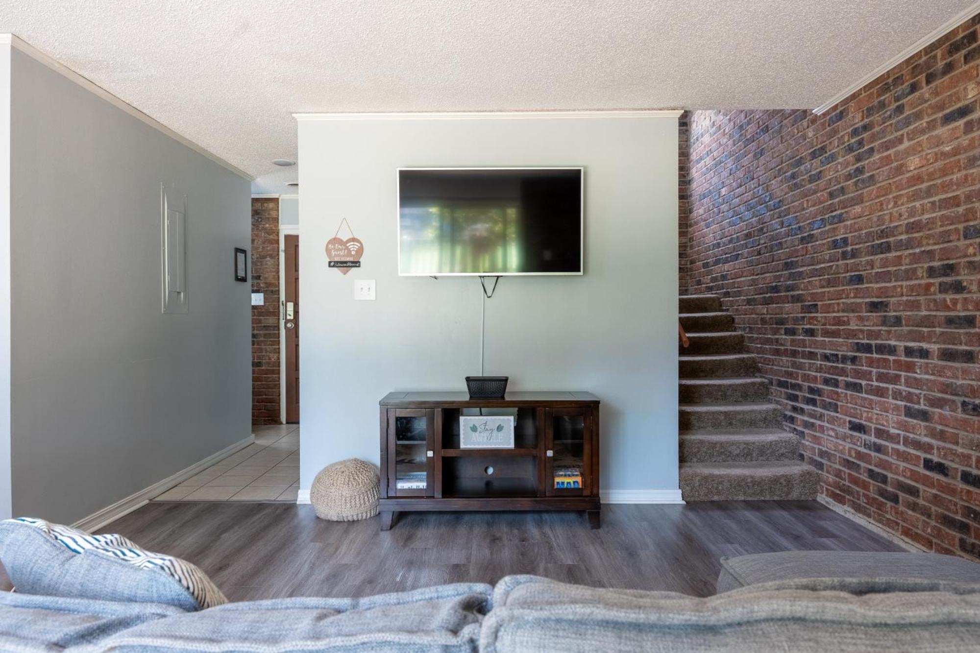 Willow Way: Cozy Retreat Fort Smith Bagian luar foto
