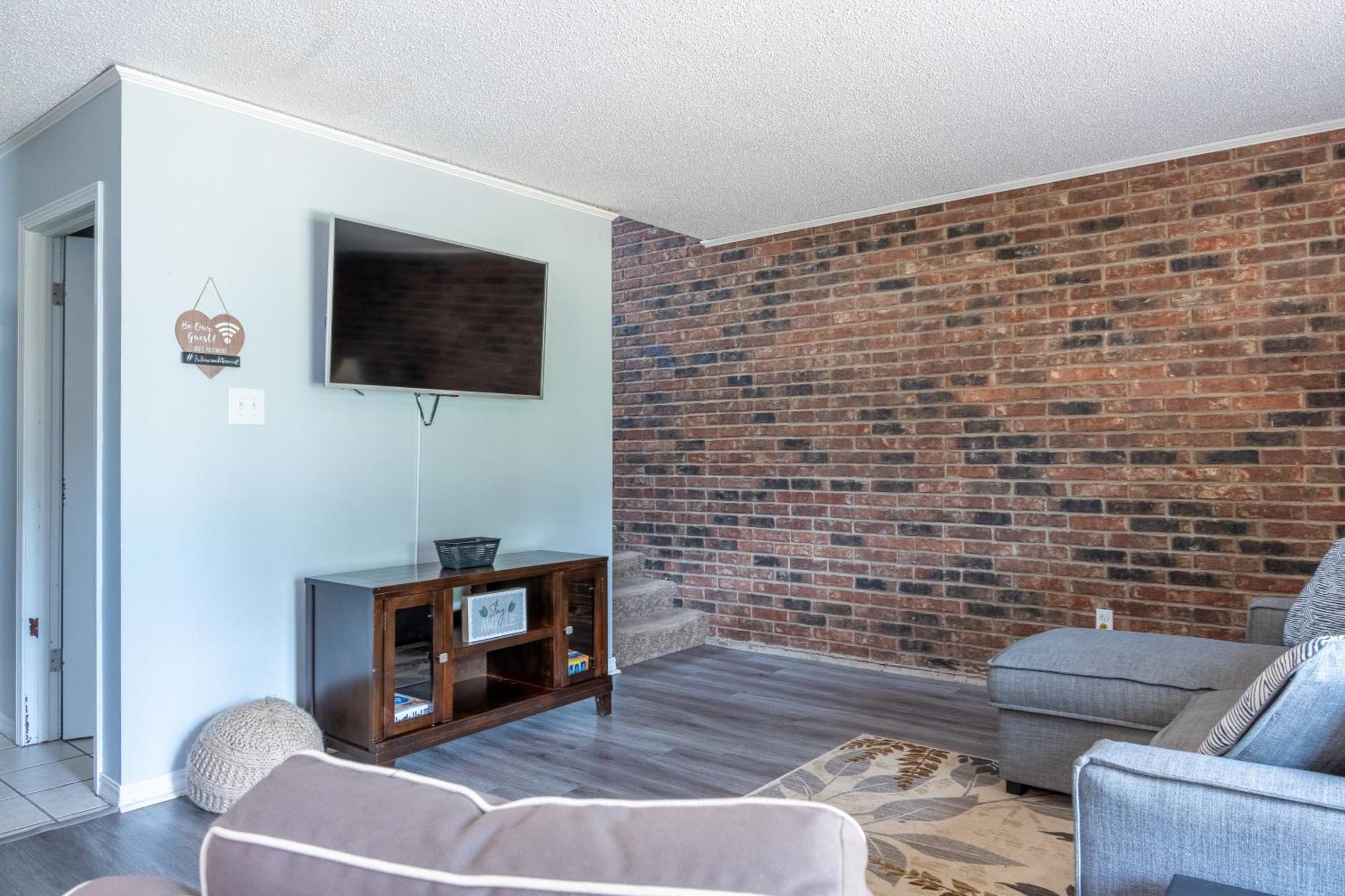 Willow Way: Cozy Retreat Fort Smith Bagian luar foto