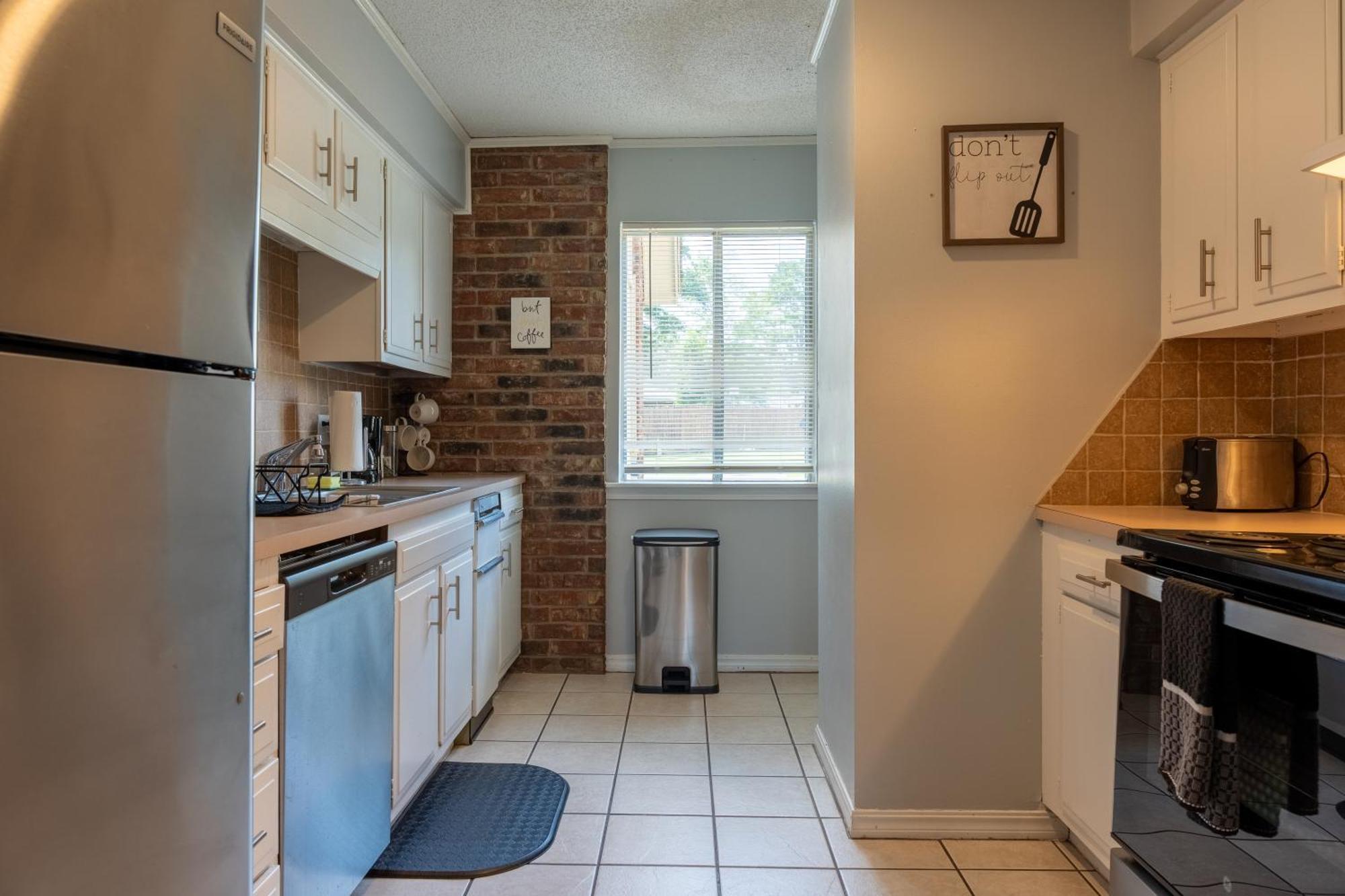 Willow Way: Cozy Retreat Fort Smith Bagian luar foto
